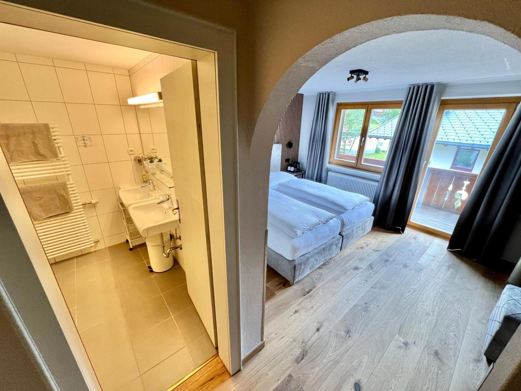 Haus Schrofenstein Bed & Breakfast Lech am Arlberg Luaran gambar